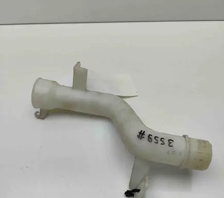 KIA Carnival Window washer liquid tank fill tube 0K55267480K