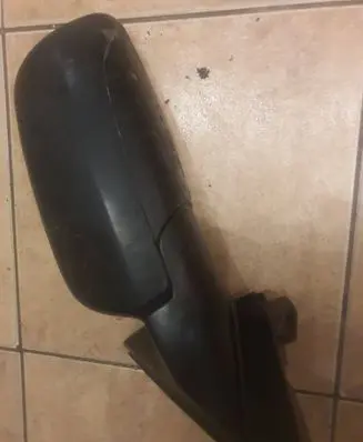 Front door electric wing mirror