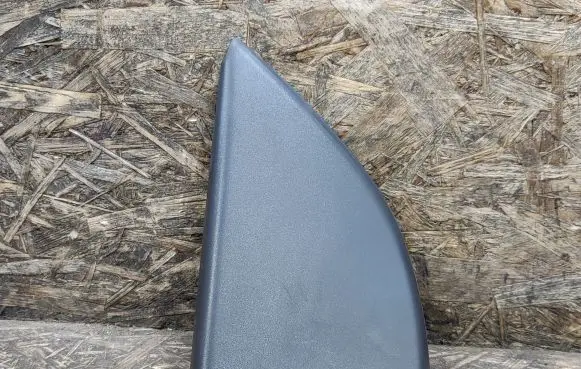 Other rear door trim element