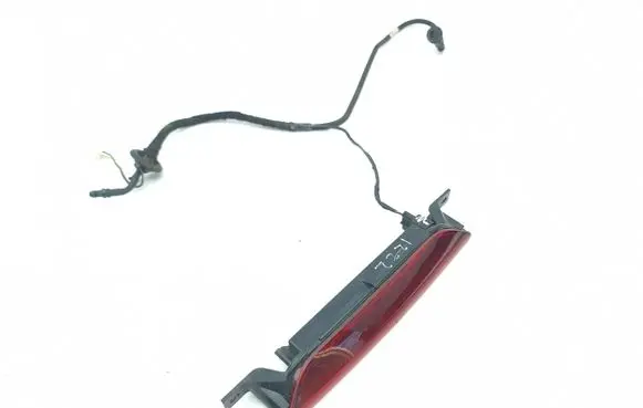 Jeep Grand Cherokee Third/center stoplight
