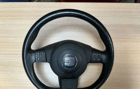 Seat Toledo II (1M) Steering wheel