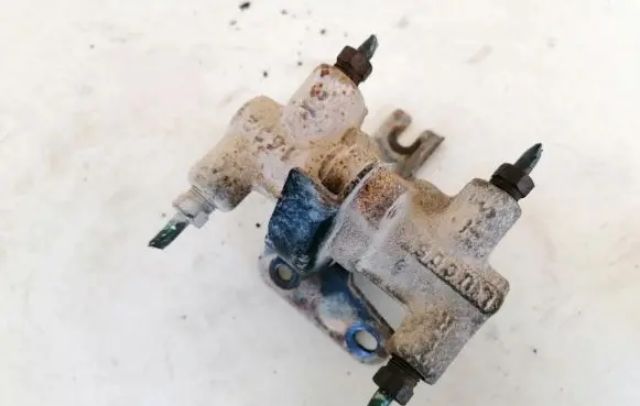 Rover 45 Brake power pressure regulator 