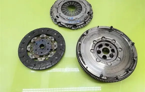 Volkswagen PASSAT B6 Clutch set kit 1878005146