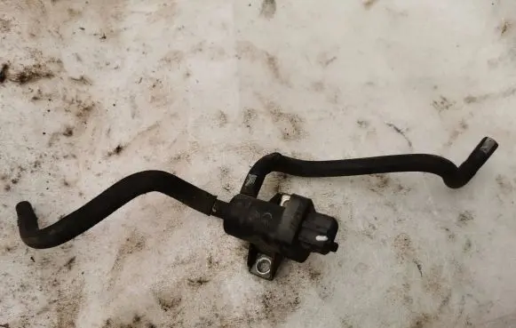 Renault Laguna III Turbo solenoid valve 8200762597