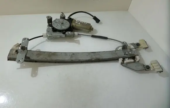 Nissan Almera N16 Rear window lifting mechanism without motor 70911