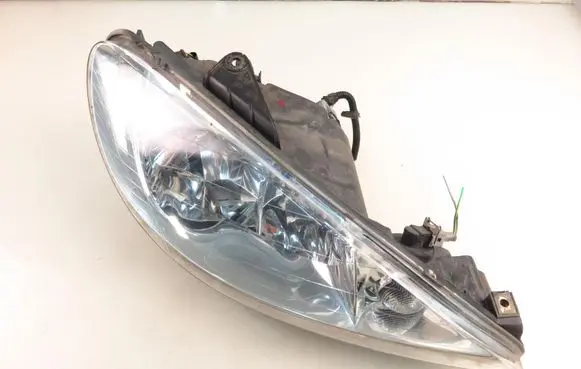 Peugeot 206 Headlight/headlamp 9628666780