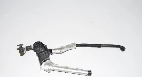 BMW i3 Other engine bay part 7057158 7057287