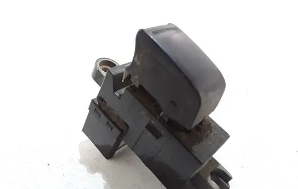 Nissan Primera Electric window control switch