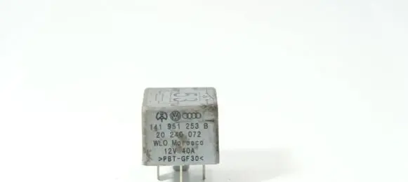 Audi Q7 4L Other relay 141951253B