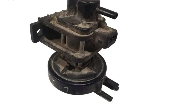 Audi A6 S6 C4 4A Turbo solenoid valve 357906283 4534375 4715396