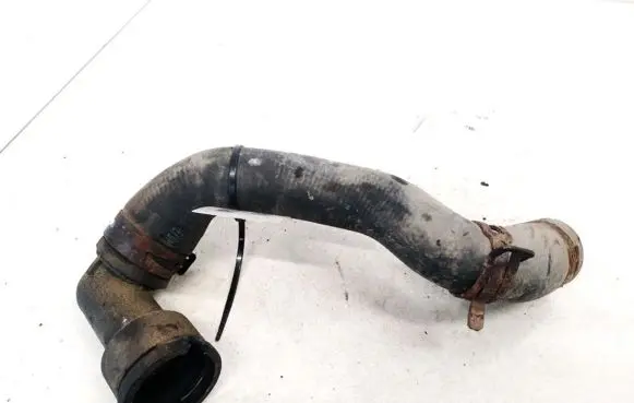 Volkswagen PASSAT B3 Engine coolant pipe/hose