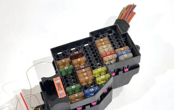 Porsche Panamera (970) Fuse box set 7L0941828A