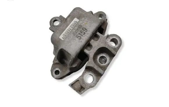 Opel Antara Engine mount bracket 95135159