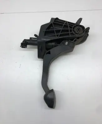 Skoda Fabia Mk2 (5J) Clutch pedal 6R0721117B 6R0721388A