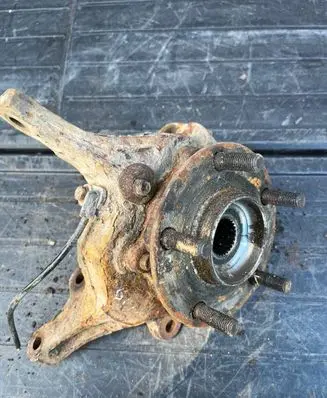 Lancia Ypsilon Front wheel hub spindle knuckle