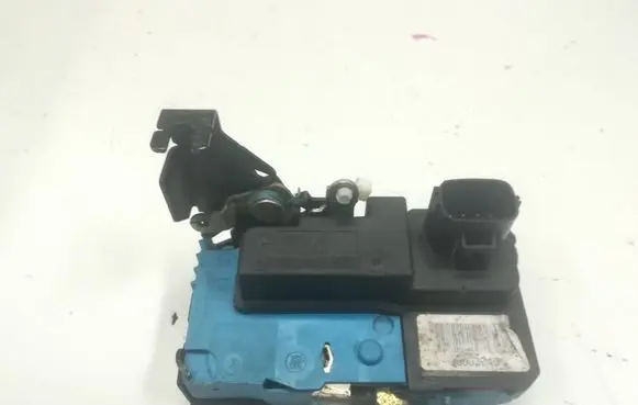 Volvo V70 Front door lock