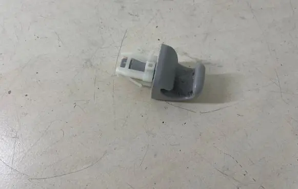 Sun visor clip/hook/bracket