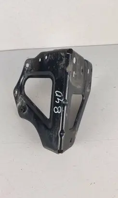 Fender mounting bracket