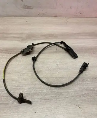 Toyota Auris E180 ABS brake wheel speed sensor 8954202061