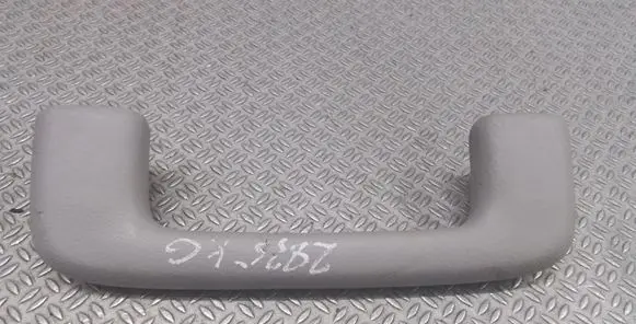 Mitsubishi Grandis Rear interior roof grab handle