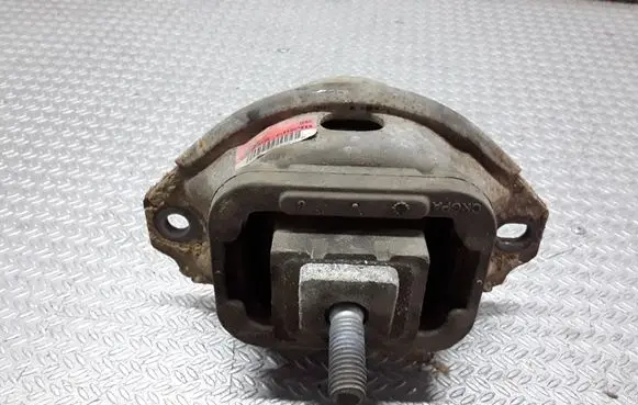 Land Rover Range Rover Sport L320 Engine mount bracket KKB500441G