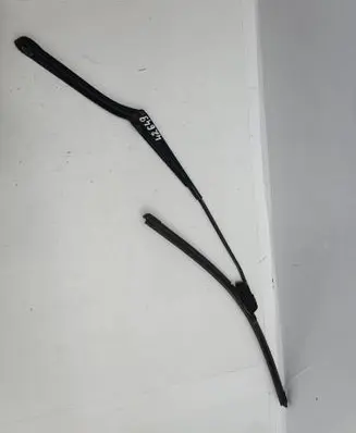 BMW X3 E83 Front wiper blade arm 705161902