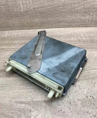 Volvo S70 V70 V70 XC Engine control unit/module ECU 0281001802 P09183993