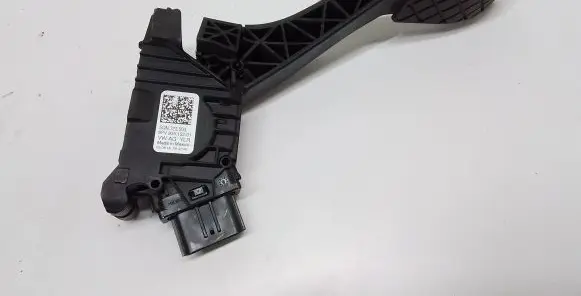 Volkswagen Atlas Accelerator throttle pedal 5QN723503