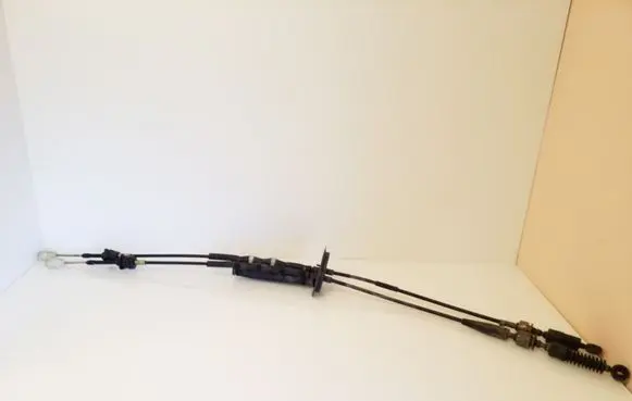 Mitsubishi Grandis Gear shift cable linkage