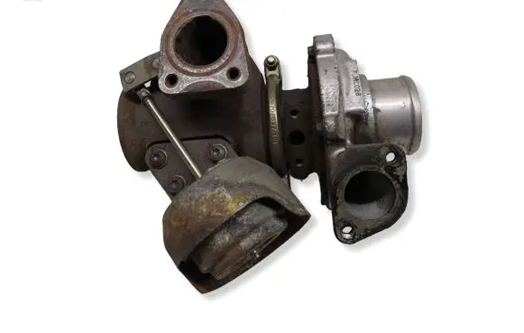 Opel Insignia A Turbo 55562591 NJC0204CP 7704770001