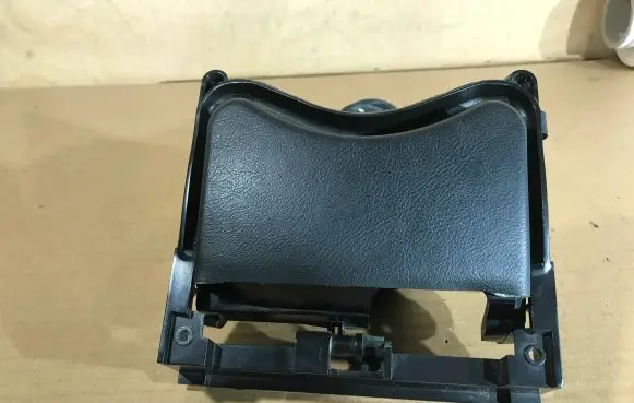 Ashtray (front)