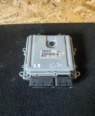 Volvo C70 Engine control unit/module 30785100AB