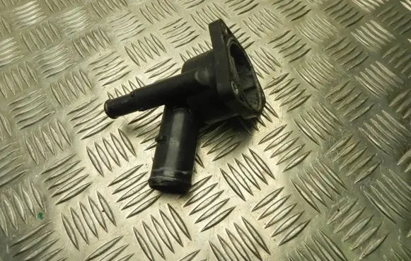 Toyota Auris E180 Thermostat housing 111024 VD11934