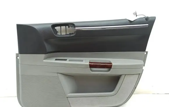 Chrysler 300 - 300C Front door card panel trim 0UU021DBAJ FR0001K24