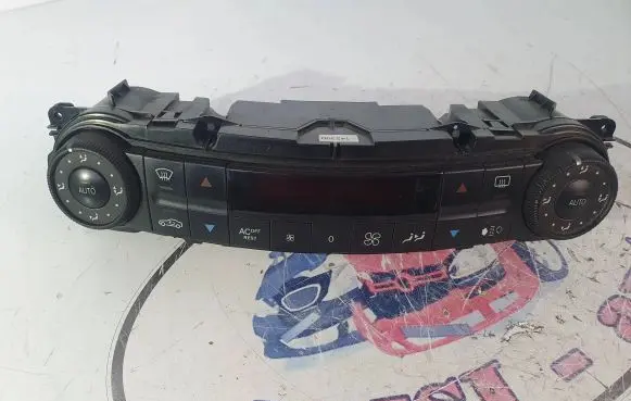 Mercedes-Benz E W211 Climate control unit 2118300185 00112303