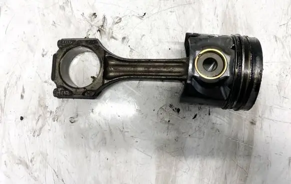 Audi A4 S4 B5 8D Piston with connecting rod 028HDE