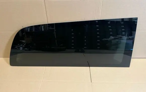 Mercedes-Benz V Class W447 Rear side window 43R004536 A4476700900