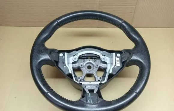 Nissan Juke I F15 Steering wheel E289