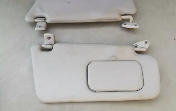 Subaru Impreza II Sun visor