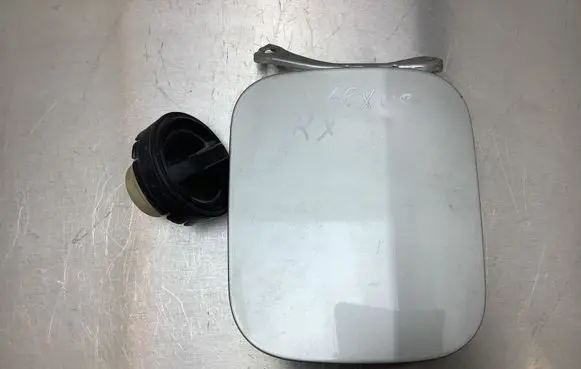 Lexus RX 330 - 350 - 400H Fuel tank cap 