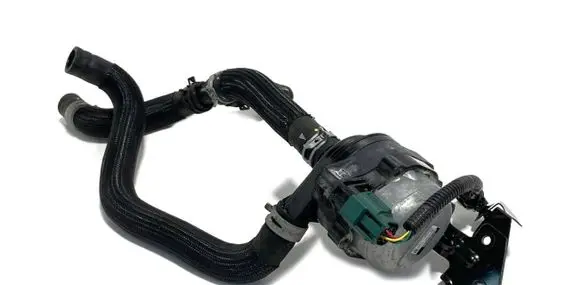 Nissan Leaf II (ZE1) Electric auxiliary coolant/water pump 215815SA0A 43632