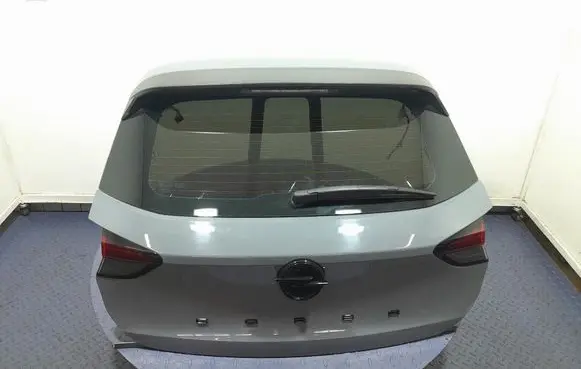 Chevrolet Corsa Tailgate/trunk/boot lid 