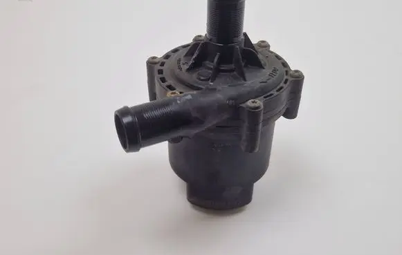 Renault Zoe Electric auxiliary coolant/water pump 18242B1804KF