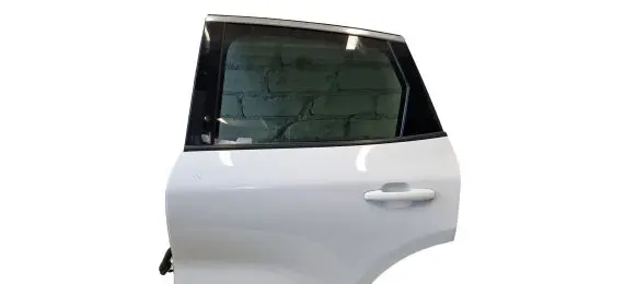 Ford Escape IV Rear door