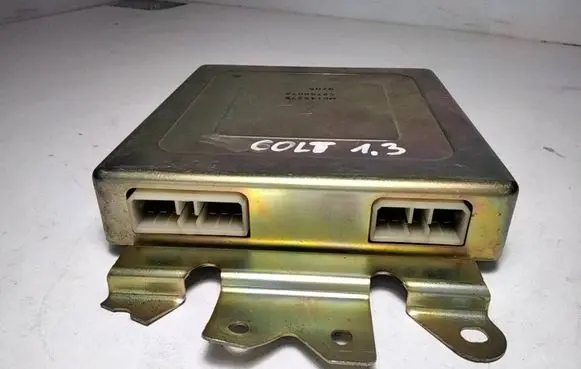 Mitsubishi Colt Engine control unit/module E2T56072 9Z05 MD145275
