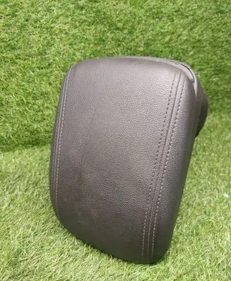 Opel Zafira C Armrest