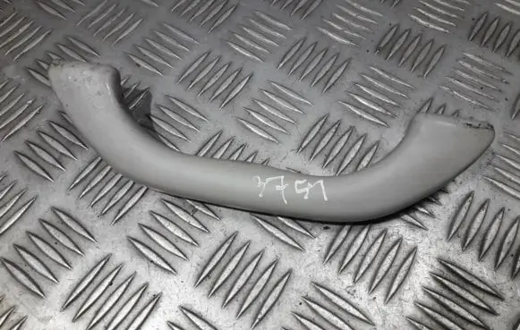 Audi A4 S4 B5 8D Front interior roof grab handle 8d0857607