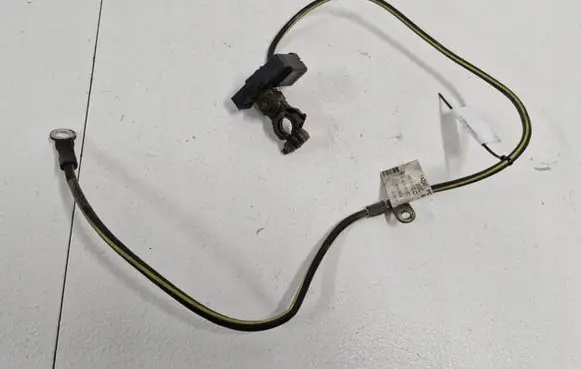 Nissan Juke I F15 Negative earth cable (battery)