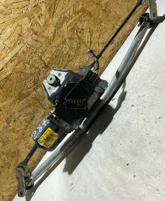 Nissan Kubistar Front wiper linkage and motor 53563102