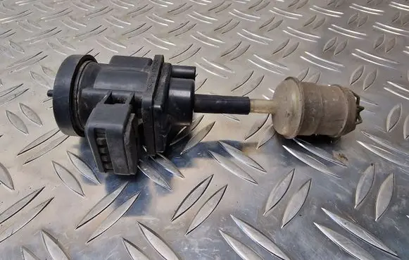 Mercedes-Benz A W168 Turbo solenoid valve A0005450427